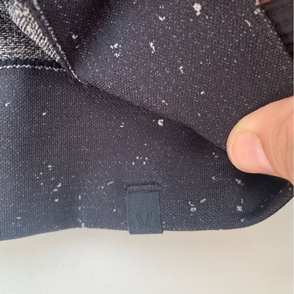 Lululemon Rest Less Cropped Half Zip Womens Size 10 Herringbone Fade Black White - Picture 7 of 11